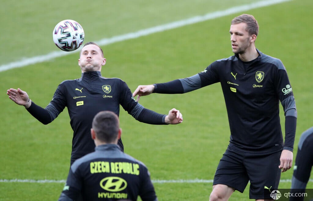 管理层的决 管理层的决