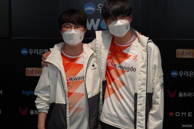 的王钰栋不 的王钰栋不