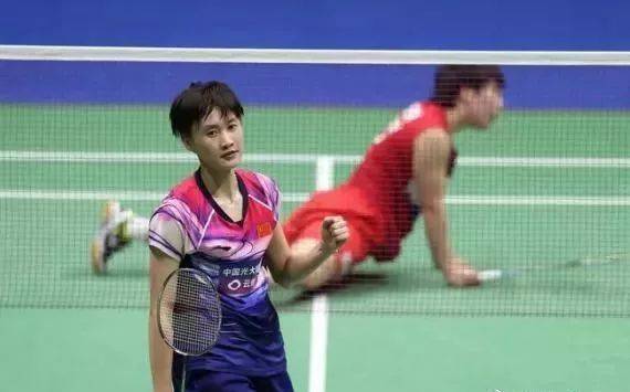 队中一颗耀 队中一颗耀